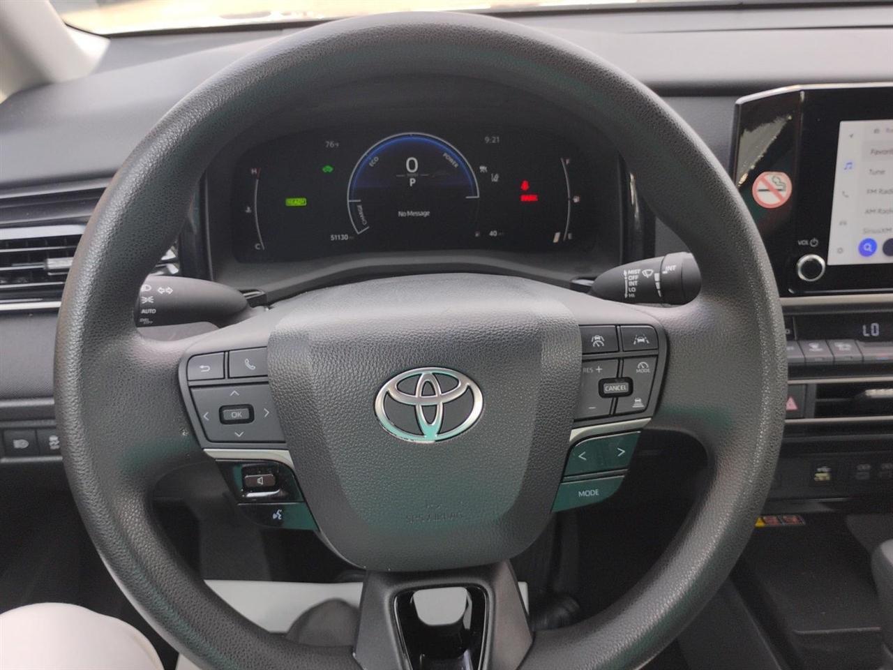 Toyota Camry  2025