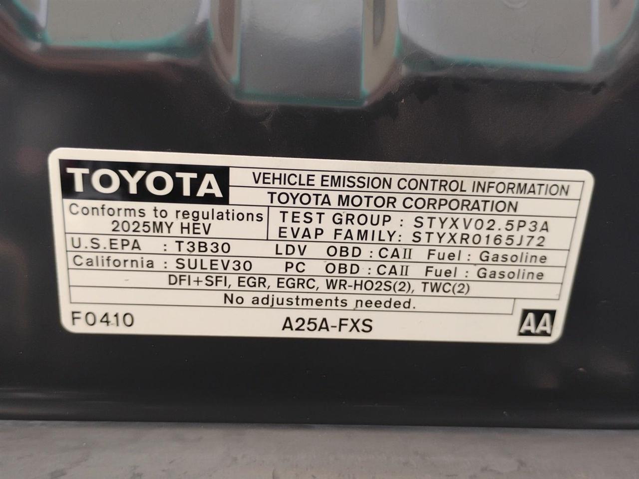 Toyota Camry  2025