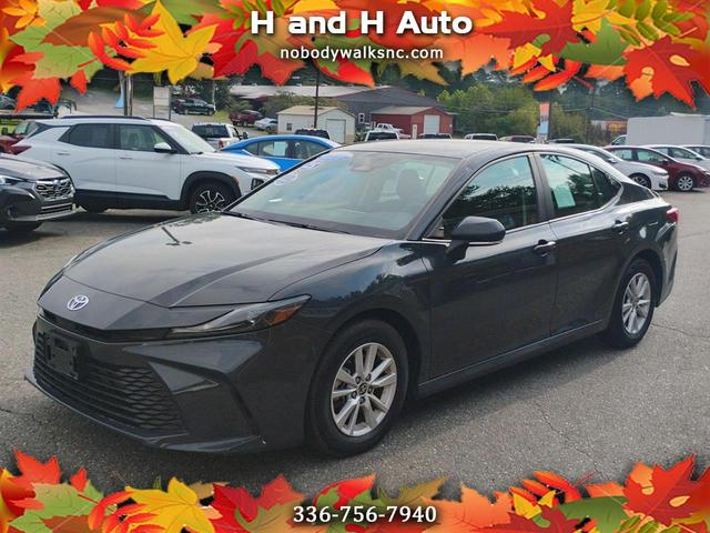 2025 Toyota Camry LE FWD