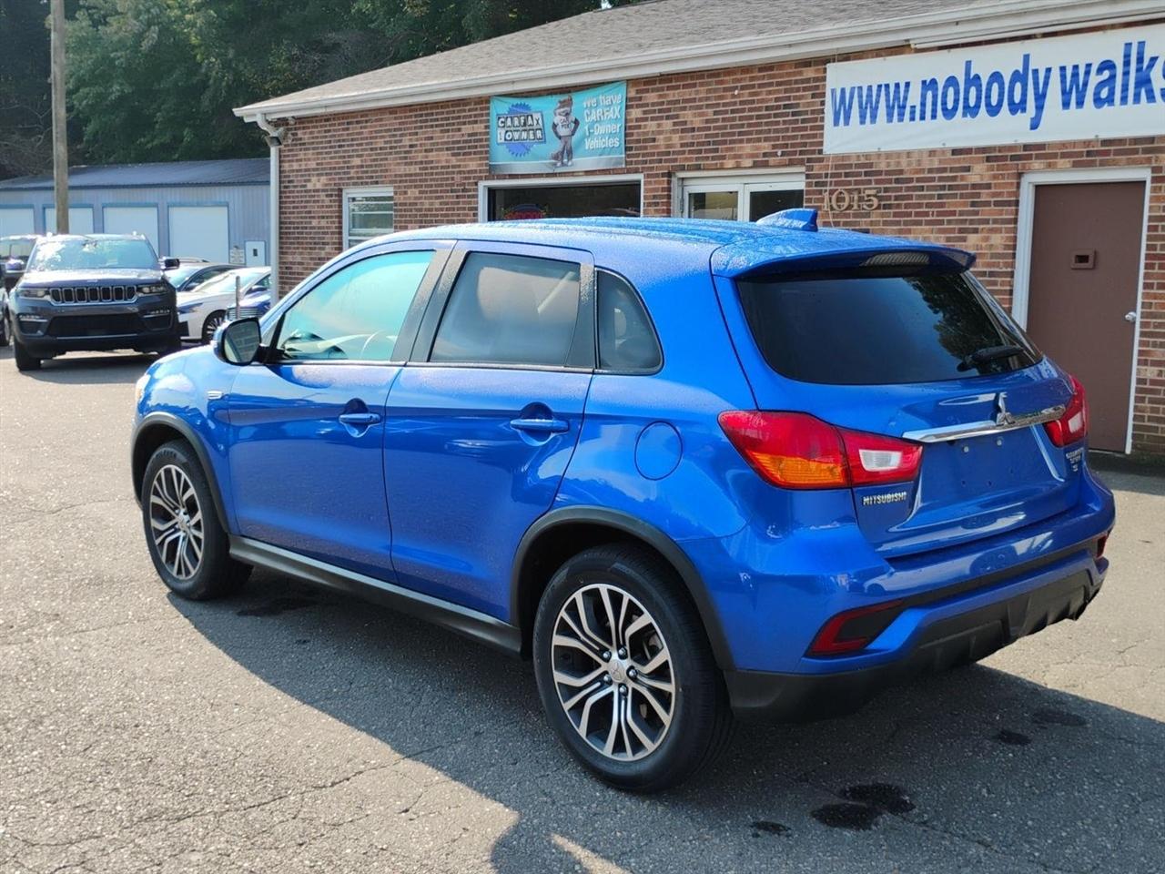 Mitsubishi Outlander Sport  2019