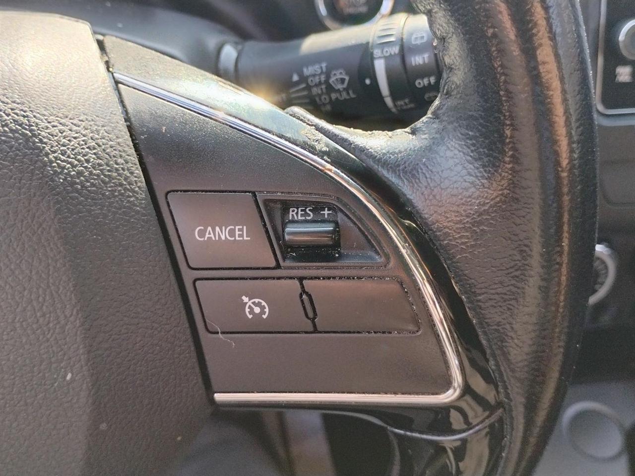 Mitsubishi Outlander Sport  2019