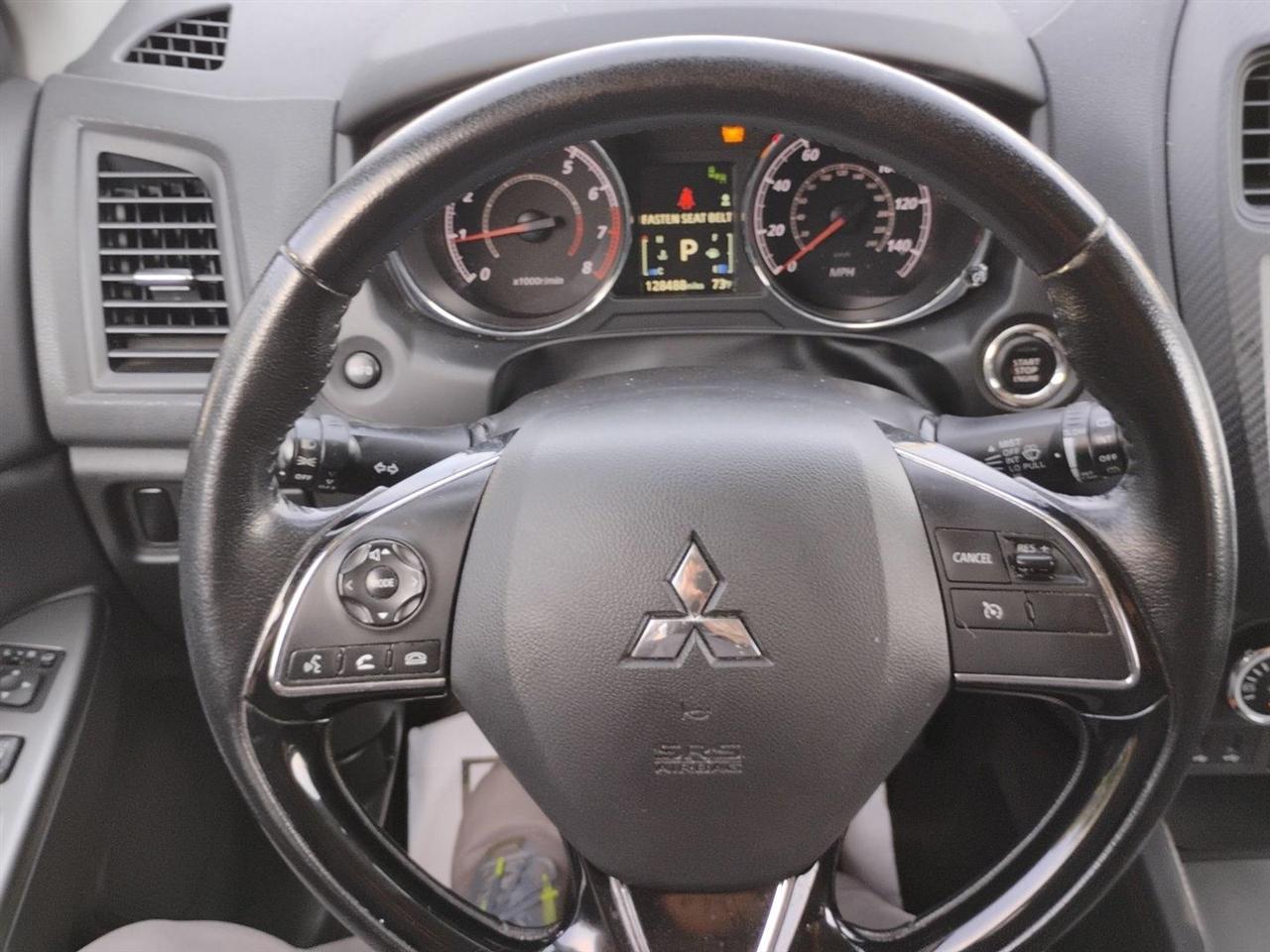 Mitsubishi Outlander Sport  2019