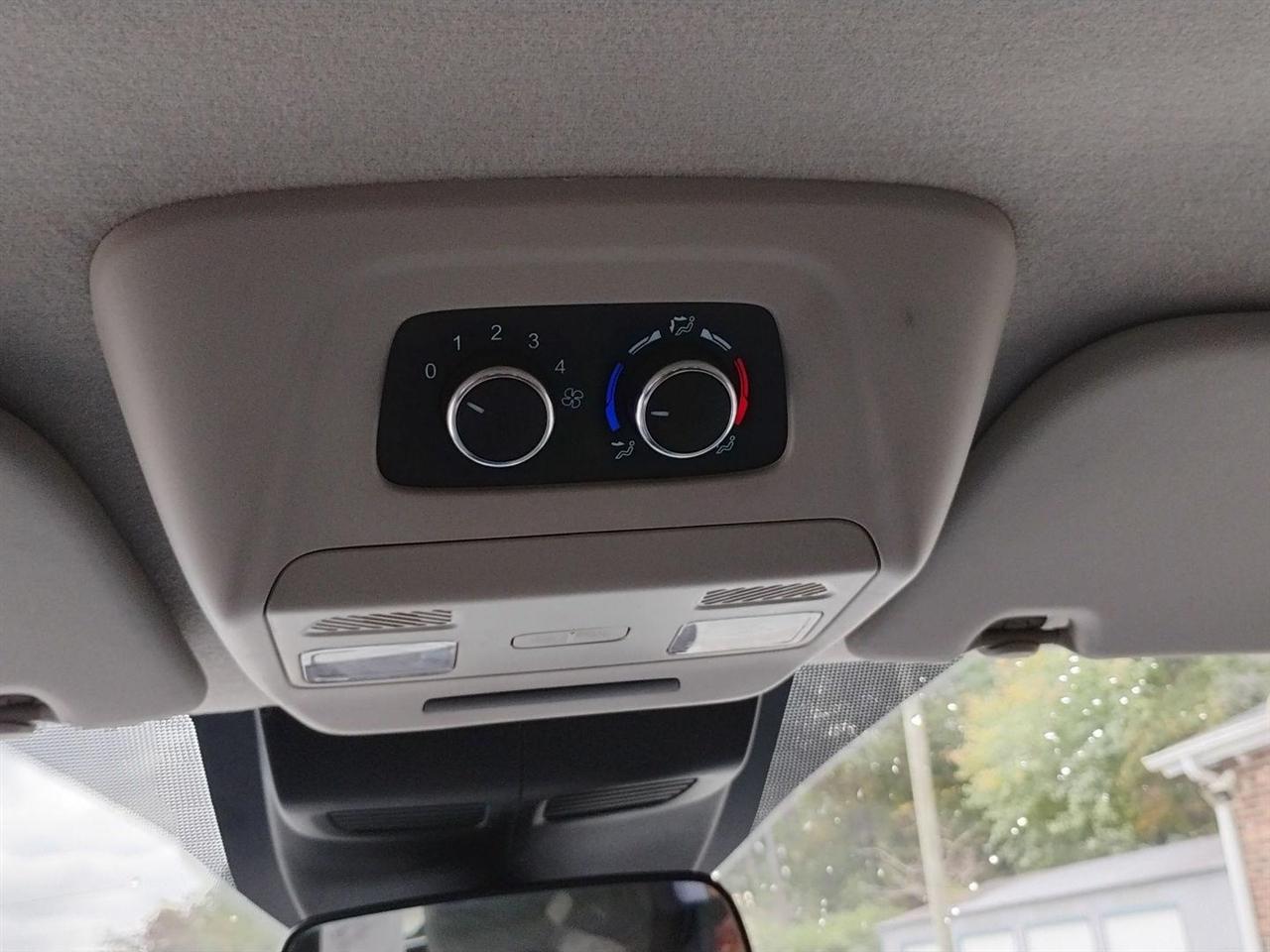 Ford Transit Passenger Wagon  2024