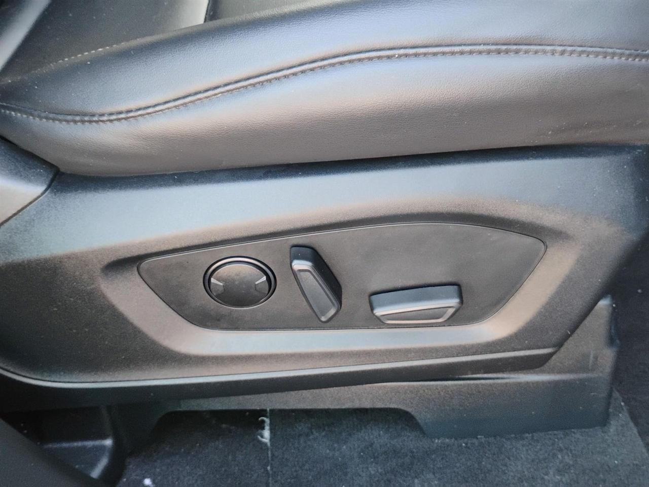 Ford Explorer  2023