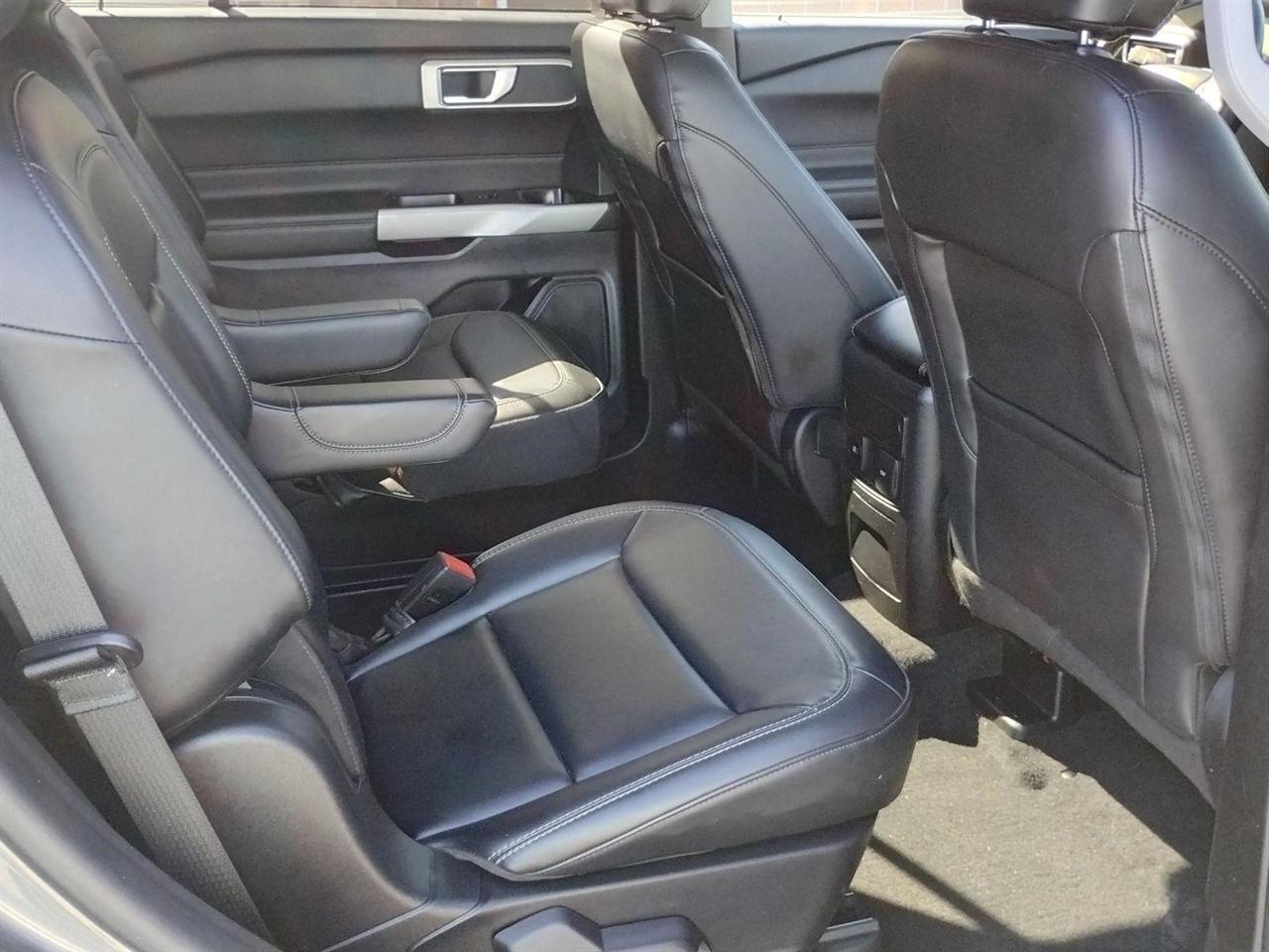 Ford Explorer  2023
