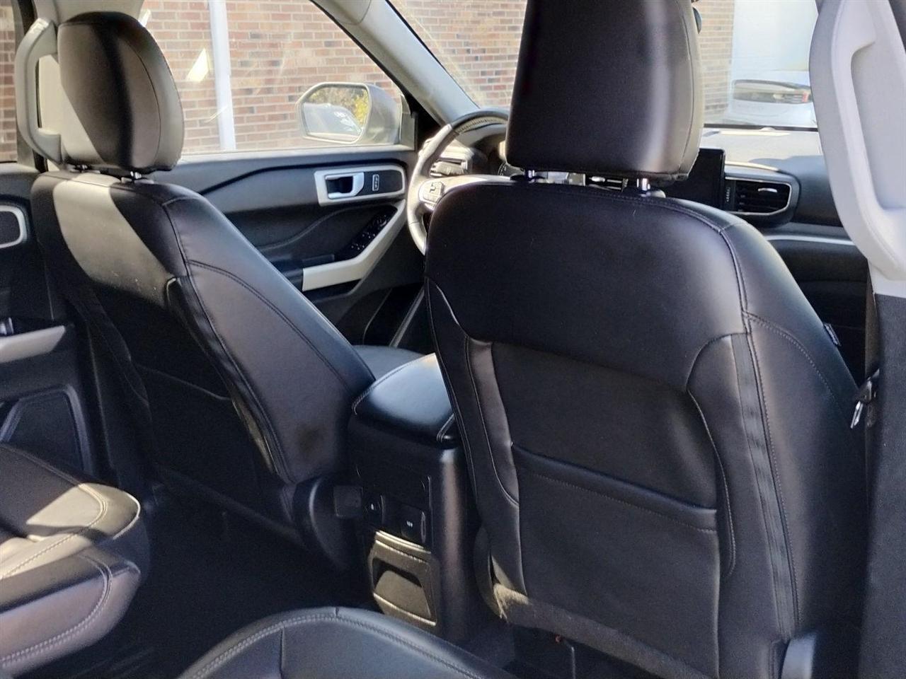 Ford Explorer  2023