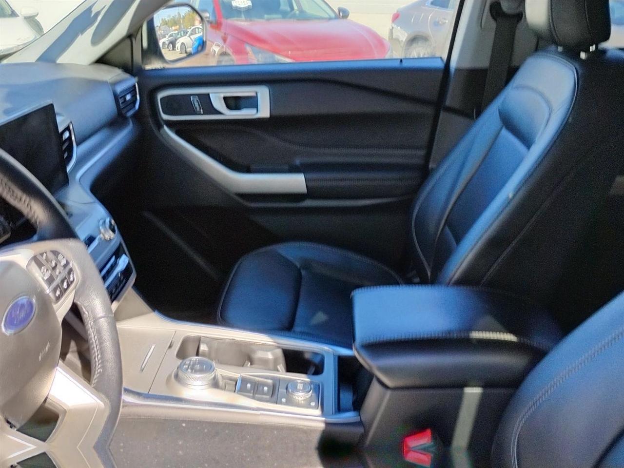 Ford Explorer  2023