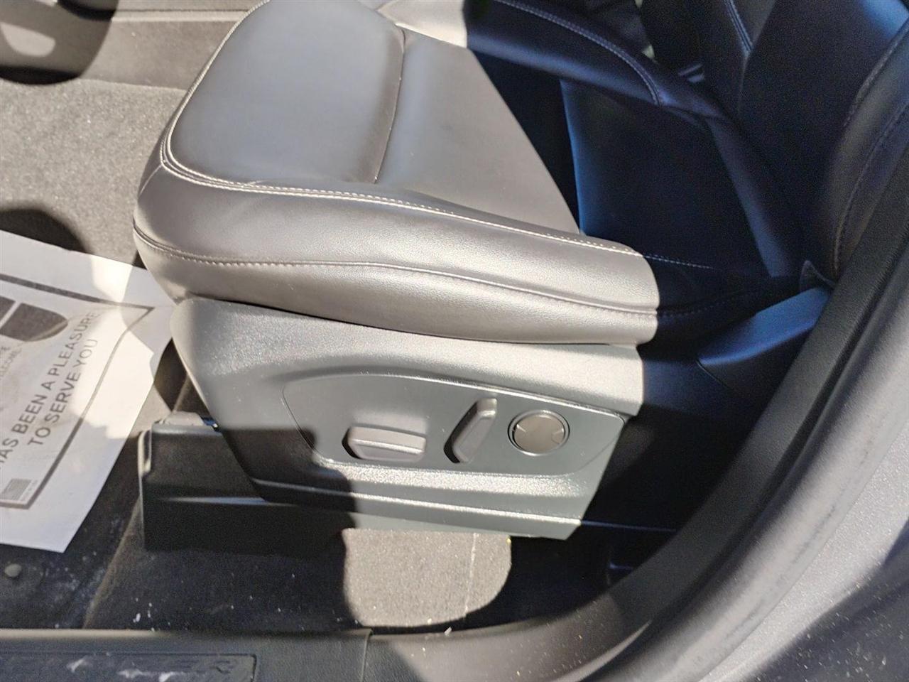 Ford Explorer  2023