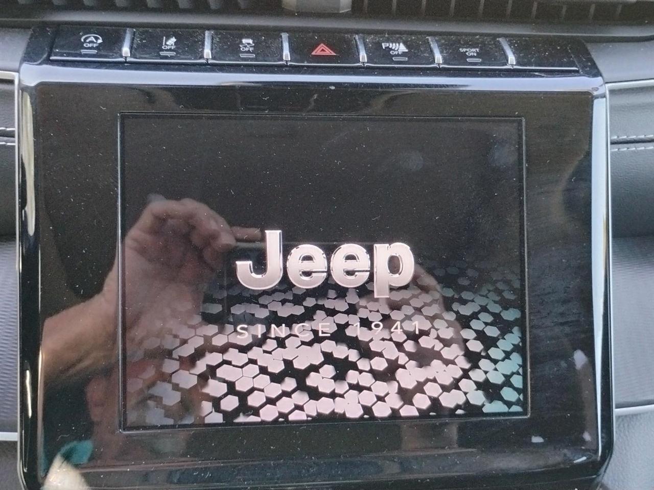 Jeep Grand Cherokee  2023