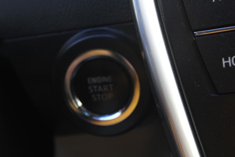 2017 Toyota Camry XLE V6 photo 25