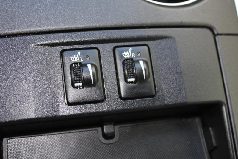 2017 Toyota Camry XLE V6 photo 30