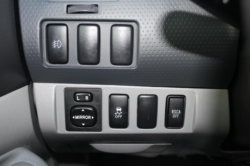 Toyota Tacoma Double Cab Long Bed V6 Auto 4WD 2011