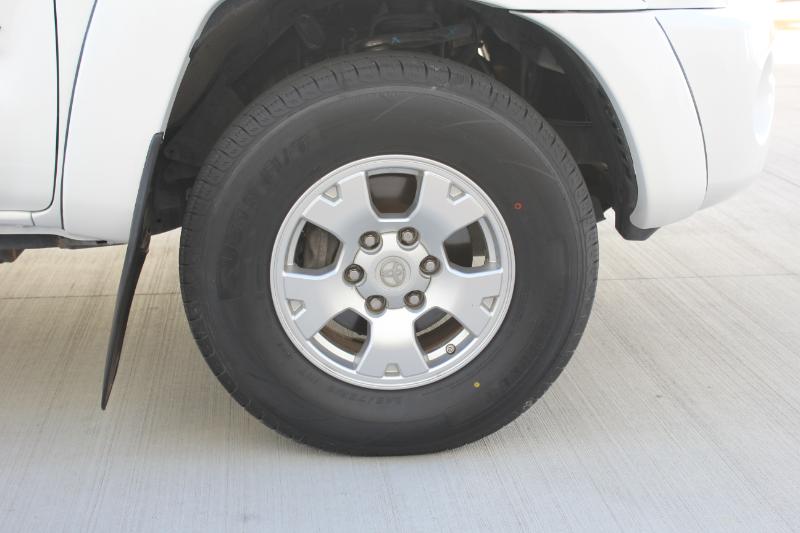 Toyota Tacoma Double Cab Long Bed V6 Auto 4WD 2011