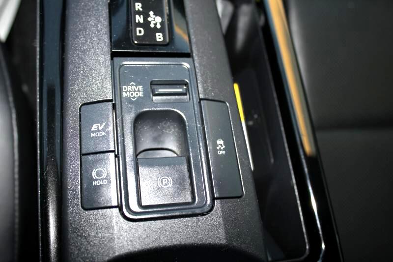 Toyota Prius XLE AWD 2023