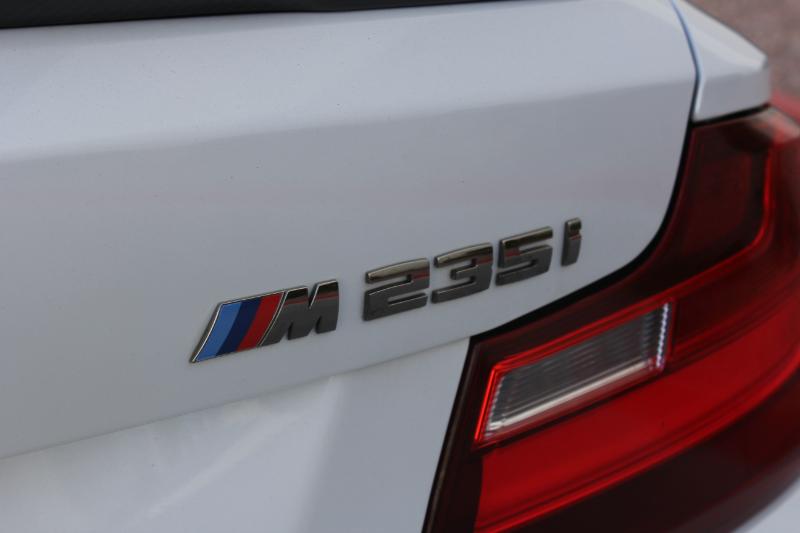 BMW 2-Series M235i Coupe 2016