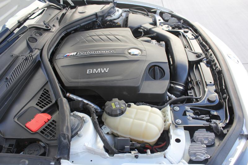 BMW 2-Series M235i Coupe 2016