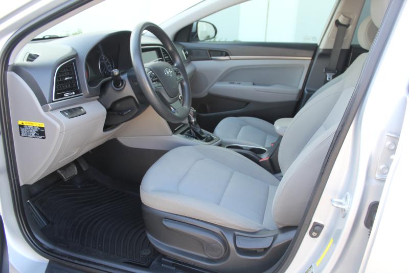 Hyundai Elantra SE 2017