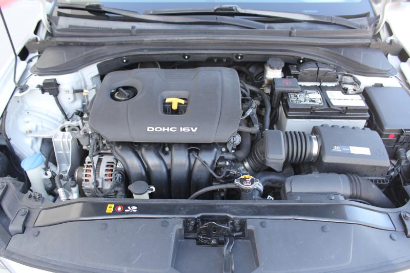 Hyundai Elantra SE 2017