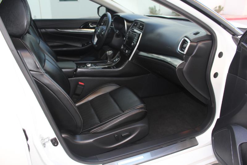 Nissan Maxima 3.5 SV 2023