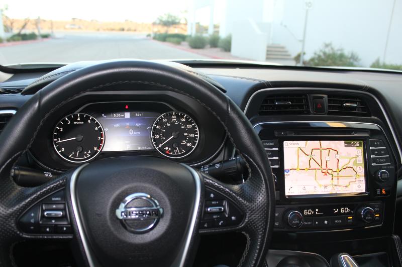 Nissan Maxima 3.5 SV 2023