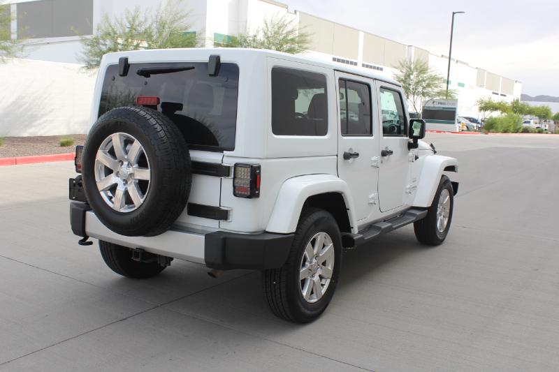 Jeep Wrangler Unlimited Sahara 4WD 2017