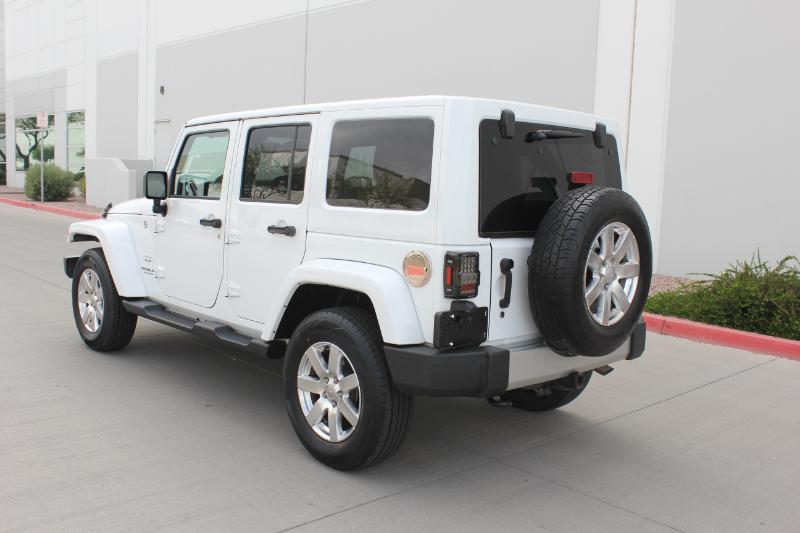 Jeep Wrangler Unlimited Sahara 4WD 2017