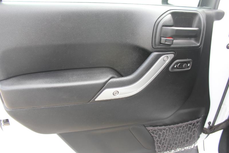 Jeep Wrangler Unlimited Sahara 4WD 2017