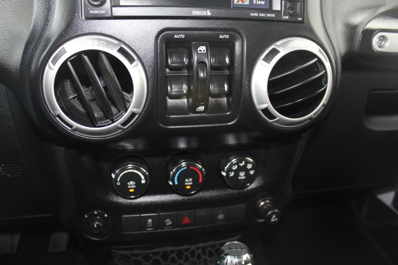 Jeep Wrangler Unlimited Sahara 4WD 2017