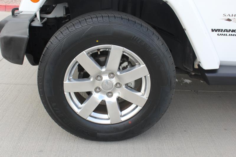 Jeep Wrangler Unlimited Sahara 4WD 2017