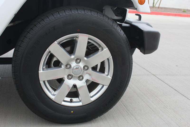 Jeep Wrangler Unlimited Sahara 4WD 2017