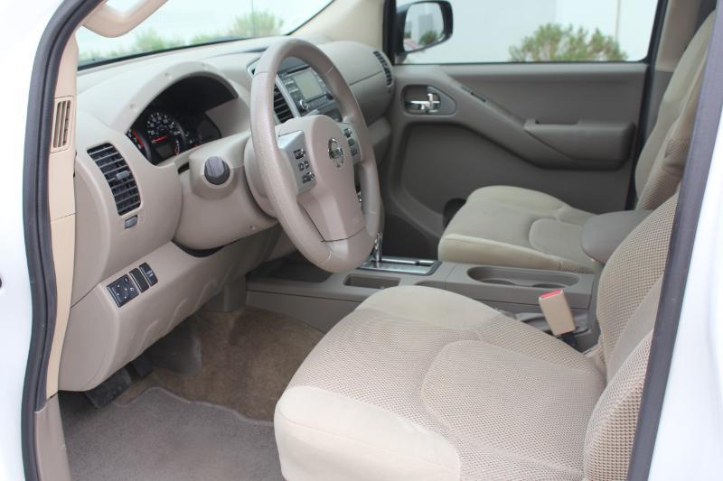 Nissan Frontier  2014