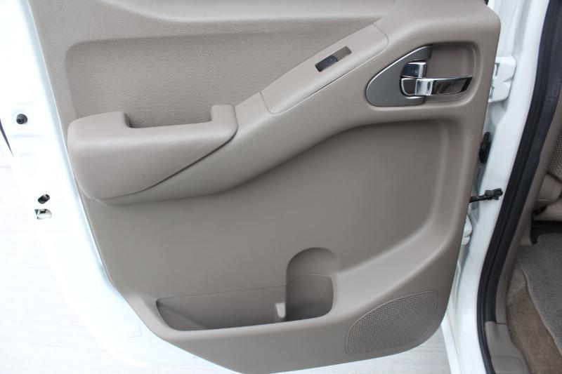 Nissan Frontier  2014