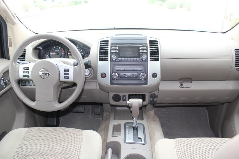 Nissan Frontier  2014