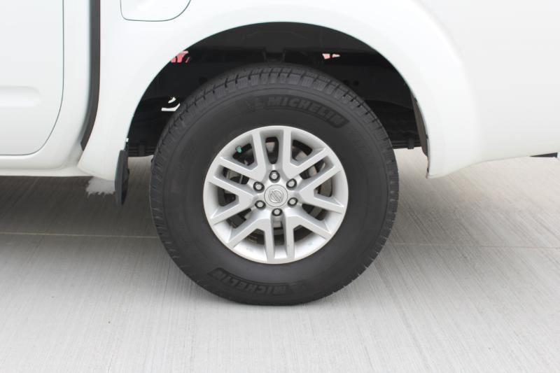 Nissan Frontier  2014