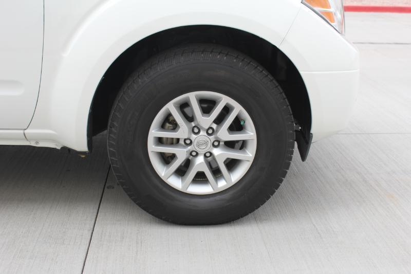 Nissan Frontier  2014