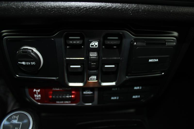 Jeep Wrangler Willys Sport 2025