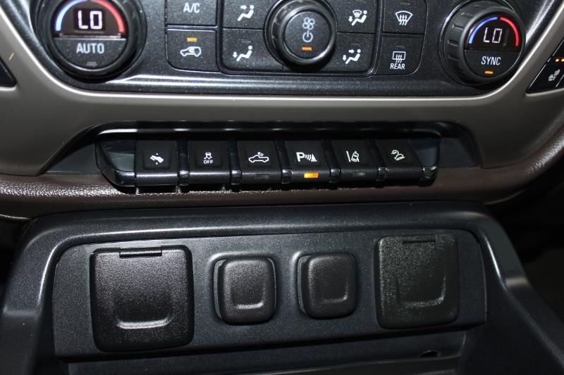 GMC Sierra 1500 Denali Crew Cab 4WD 2014