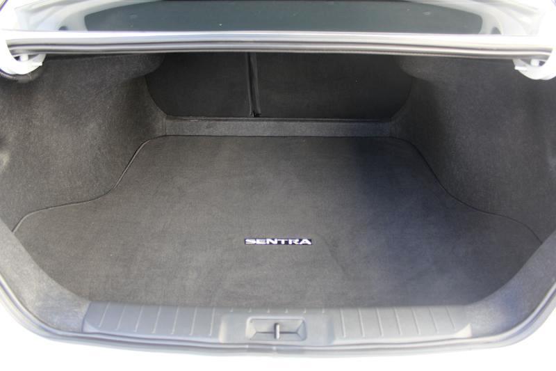 Nissan Sentra SV 2025