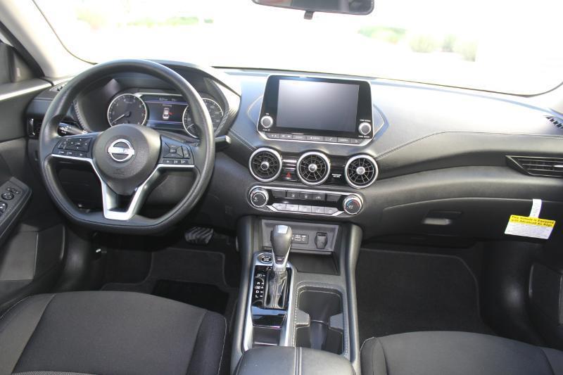 Nissan Sentra SV 2025
