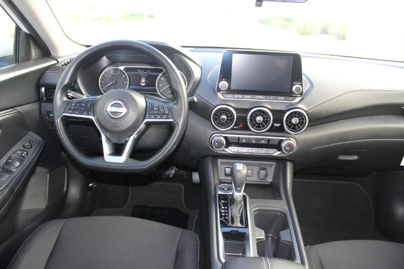 Nissan Sentra SV 2025