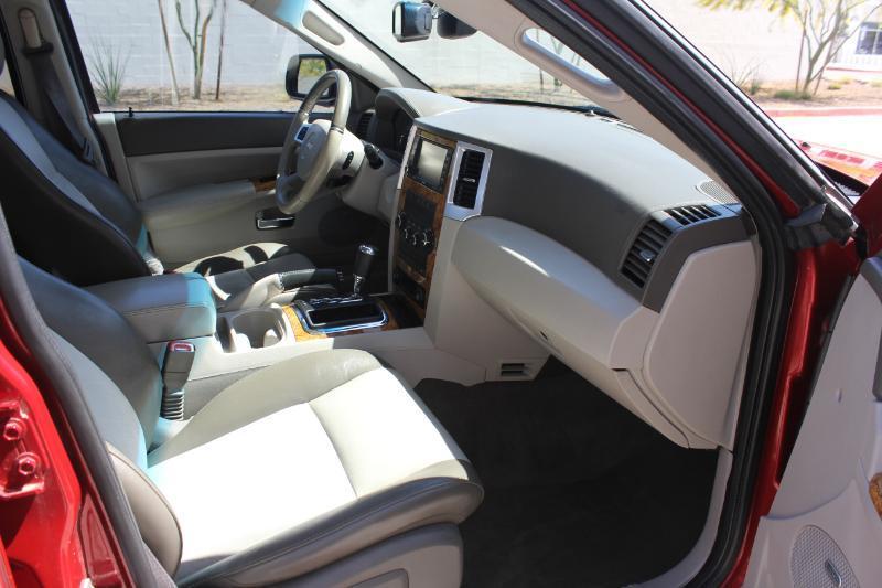 Jeep Grand Cherokee Limited 2WD 2009