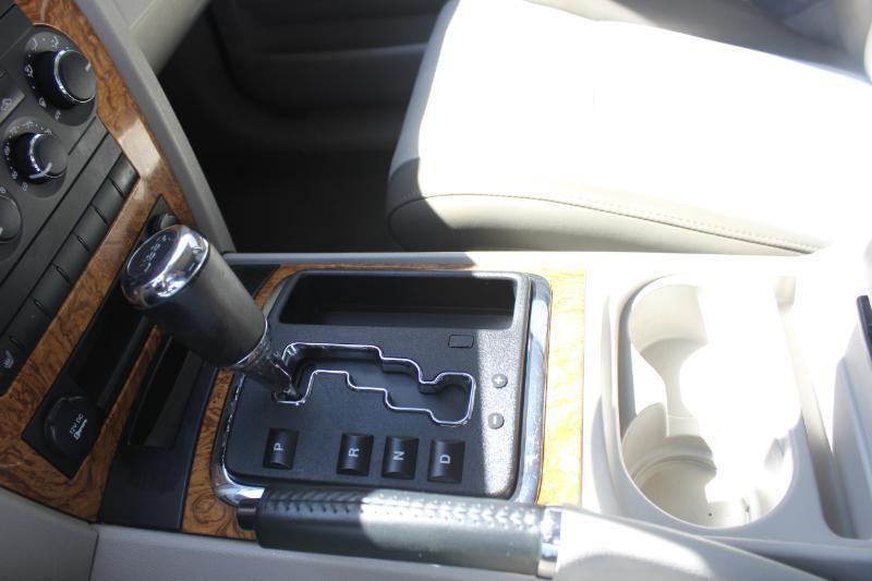 Jeep Grand Cherokee Limited 2WD 2009