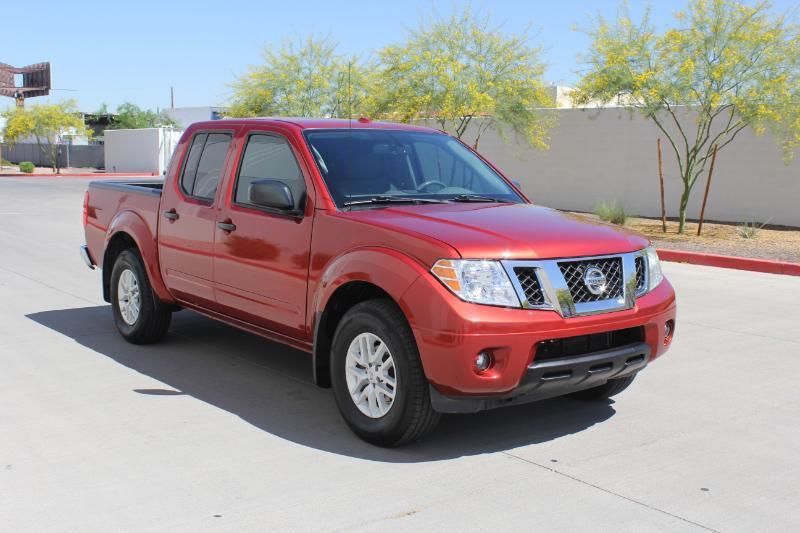 Nissan Frontier SV Crew Cab 4WD 2018