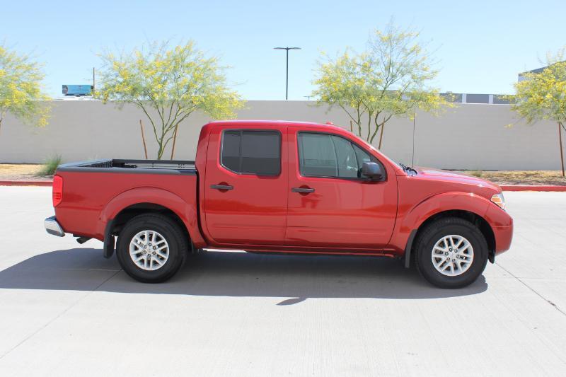 Nissan Frontier SV Crew Cab 4WD 2018