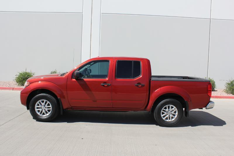 Nissan Frontier SV Crew Cab 4WD 2018