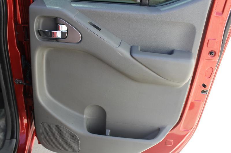 Nissan Frontier SV Crew Cab 4WD 2018