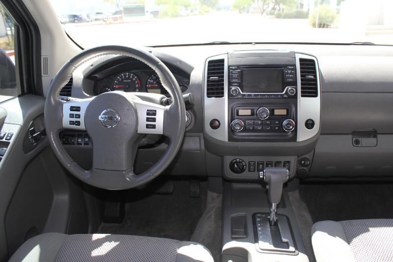 Nissan Frontier SV Crew Cab 4WD 2018