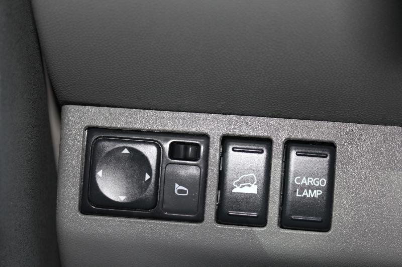 Nissan Frontier SV Crew Cab 4WD 2018