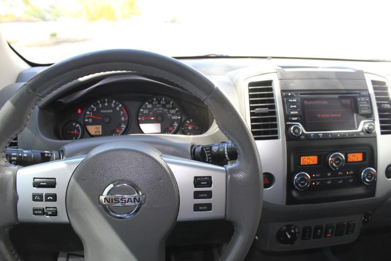 Nissan Frontier SV Crew Cab 4WD 2018