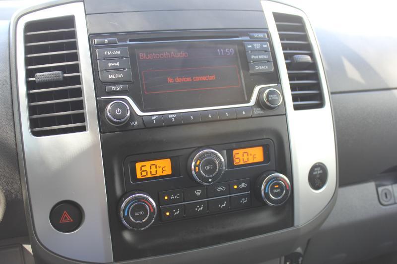 Nissan Frontier SV Crew Cab 4WD 2018